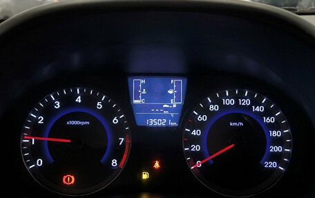 Hyundai Solaris II рестайлинг, 2015 год, 1 050 000 рублей, 16 фотография