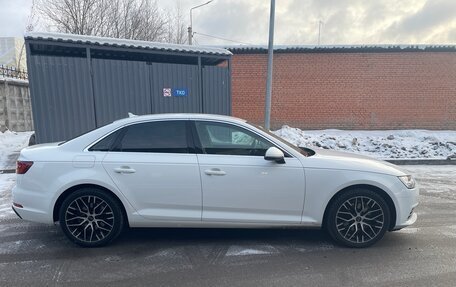 Audi A4, 2019 год, 2 240 000 рублей, 4 фотография