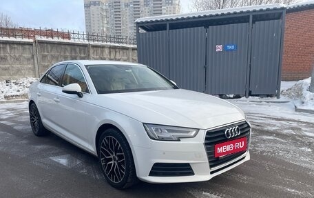 Audi A4, 2019 год, 2 240 000 рублей, 3 фотография