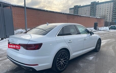 Audi A4, 2019 год, 2 240 000 рублей, 5 фотография