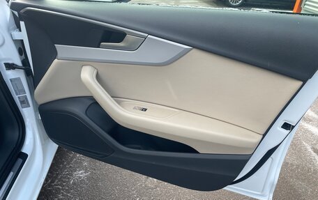 Audi A4, 2019 год, 2 240 000 рублей, 16 фотография