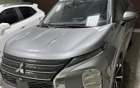 Mitsubishi Outlander, 2022 год, 3 700 000 рублей, 4 фотография