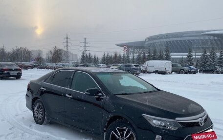 Toyota Camry, 2017 год, 2 290 000 рублей, 3 фотография