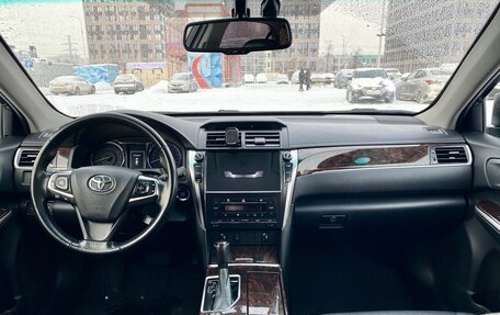 Toyota Camry, 2017 год, 2 290 000 рублей, 13 фотография