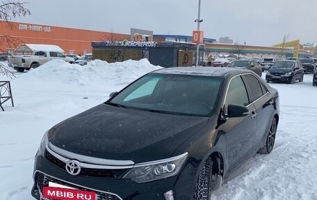 Toyota Camry, 2017 год, 2 290 000 рублей, 9 фотография