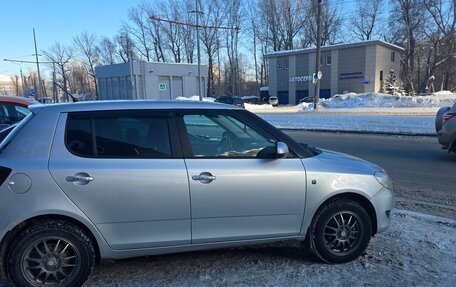 Skoda Fabia II, 2014 год, 700 000 рублей, 3 фотография