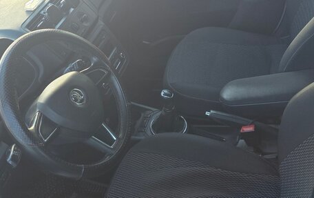 Skoda Fabia II, 2014 год, 700 000 рублей, 5 фотография