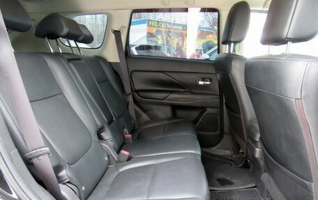 Mitsubishi Outlander III рестайлинг 3, 2012 год, 1 429 000 рублей, 11 фотография