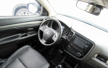 Mitsubishi Outlander III рестайлинг 3, 2012 год, 1 429 000 рублей, 12 фотография