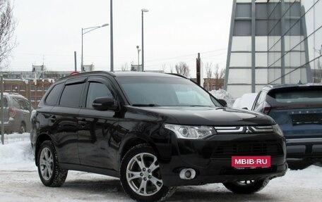 Mitsubishi Outlander III рестайлинг 3, 2012 год, 1 429 000 рублей, 3 фотография