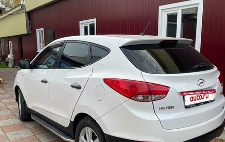 Hyundai ix35 I рестайлинг, 2013 год, 1 120 000 рублей, 2 фотография