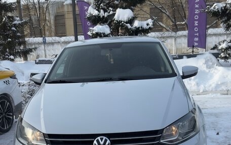 Volkswagen Polo VI (EU Market), 2019 год, 1 395 000 рублей, 1 фотография