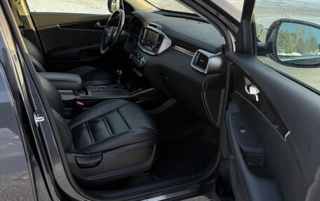 KIA Sorento III Prime рестайлинг, 2017 год, 1 880 000 рублей, 10 фотография