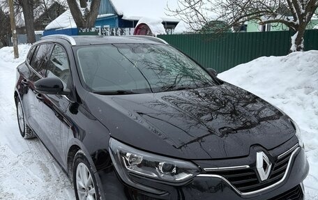 Renault Megane IV, 2019 год, 1 500 000 рублей, 2 фотография