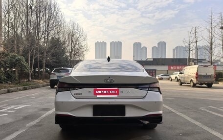 Hyundai Elantra, 2022 год, 1 550 000 рублей, 6 фотография