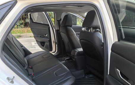 Hyundai Elantra, 2022 год, 1 550 000 рублей, 14 фотография