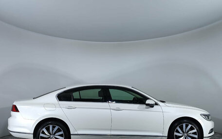 Volkswagen Passat B8 рестайлинг, 2015 год, 1 649 000 рублей, 4 фотография