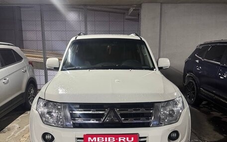 Mitsubishi Pajero IV, 2012 год, 2 150 000 рублей, 2 фотография