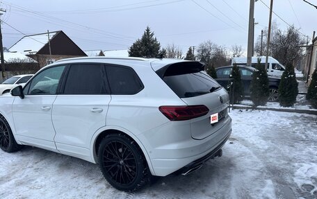 Volkswagen Touareg III, 2018 год, 4 190 000 рублей, 3 фотография