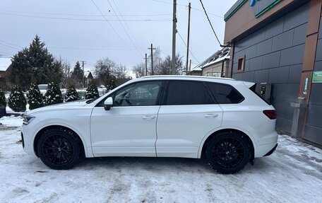 Volkswagen Touareg III, 2018 год, 4 190 000 рублей, 2 фотография