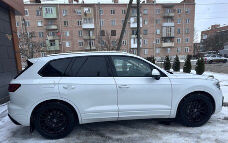 Volkswagen Touareg III, 2018 год, 4 190 000 рублей, 6 фотография