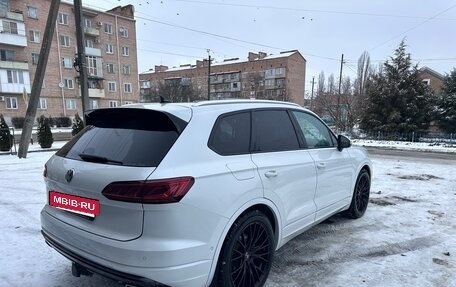 Volkswagen Touareg III, 2018 год, 4 190 000 рублей, 5 фотография