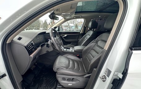 Volkswagen Touareg III, 2018 год, 4 190 000 рублей, 13 фотография