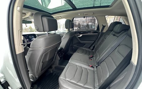 Volkswagen Touareg III, 2018 год, 4 190 000 рублей, 11 фотография