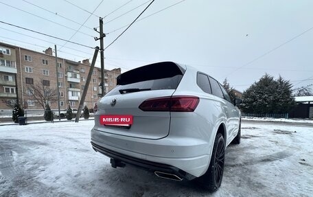 Volkswagen Touareg III, 2018 год, 4 190 000 рублей, 16 фотография