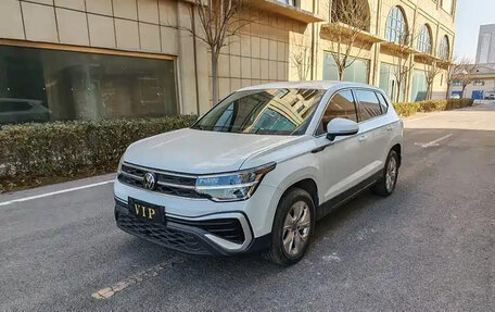 Volkswagen Tharu, 2023 год, 2 017 000 рублей, 2 фотография