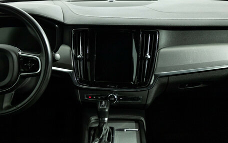 Volvo S90 II рестайлинг, 2020 год, 2 990 700 рублей, 14 фотография