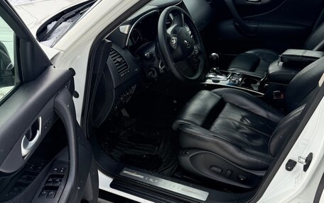 Infiniti FX II, 2012 год, 2 350 000 рублей, 10 фотография