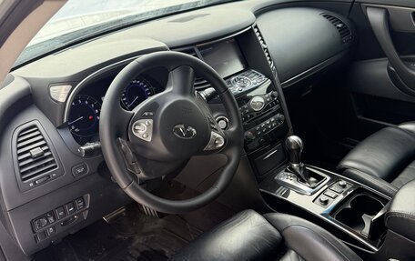Infiniti FX II, 2012 год, 2 350 000 рублей, 11 фотография