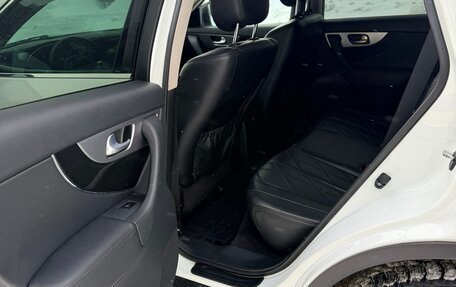 Infiniti FX II, 2012 год, 2 350 000 рублей, 14 фотография