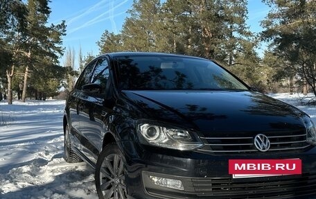 Volkswagen Polo VI (EU Market), 2019 год, 1 275 000 рублей, 2 фотография