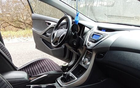 Hyundai Elantra V, 2011 год, 700 000 рублей, 5 фотография