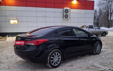 Hyundai Elantra V, 2011 год, 700 000 рублей, 3 фотография