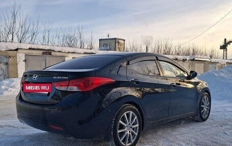 Hyundai Elantra V, 2011 год, 700 000 рублей, 10 фотография