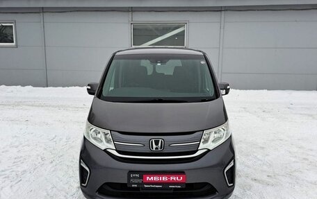 Honda Stepwgn IV, 2016 год, 1 800 000 рублей, 2 фотография