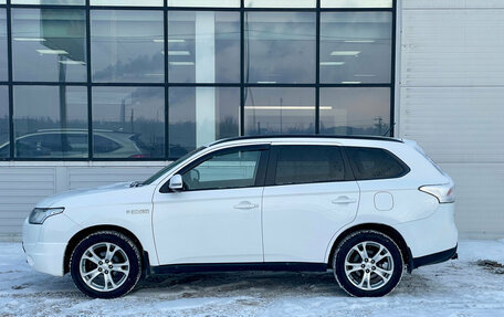 Mitsubishi Outlander III рестайлинг 3, 2014 год, 1 400 000 рублей, 2 фотография