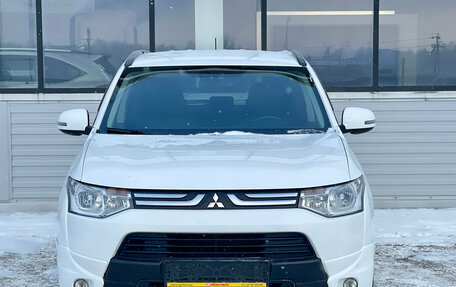Mitsubishi Outlander III рестайлинг 3, 2014 год, 1 400 000 рублей, 8 фотография