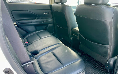 Mitsubishi Outlander III рестайлинг 3, 2014 год, 1 400 000 рублей, 14 фотография