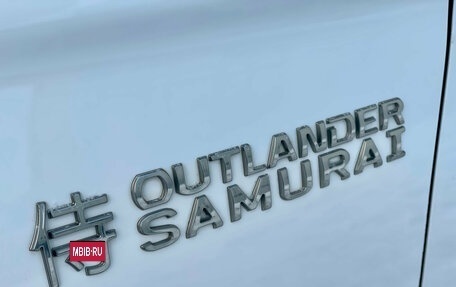 Mitsubishi Outlander III рестайлинг 3, 2014 год, 1 400 000 рублей, 9 фотография