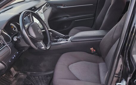 Toyota Camry, 2019 год, 2 250 000 рублей, 6 фотография