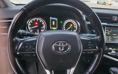 Toyota Camry, 2019 год, 2 250 000 рублей, 9 фотография