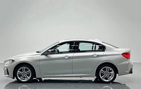 BMW 1 серия, 2022 год, 1 660 000 рублей, 3 фотография