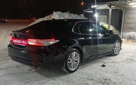 Toyota Camry, 2019 год, 2 820 000 рублей, 2 фотография