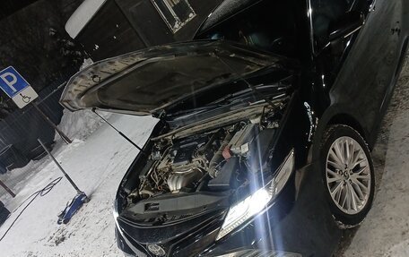 Toyota Camry, 2019 год, 2 820 000 рублей, 10 фотография