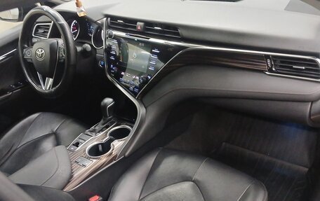 Toyota Camry, 2019 год, 2 820 000 рублей, 12 фотография