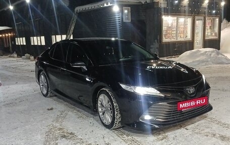 Toyota Camry, 2019 год, 2 820 000 рублей, 5 фотография